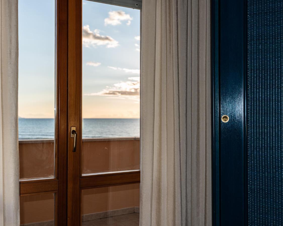 Hotel Il Delfino San Vincenzo Kültér fotó